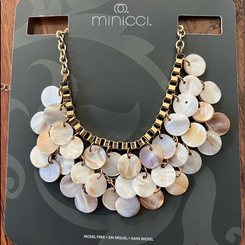 Shell Statement Necklace - NWT